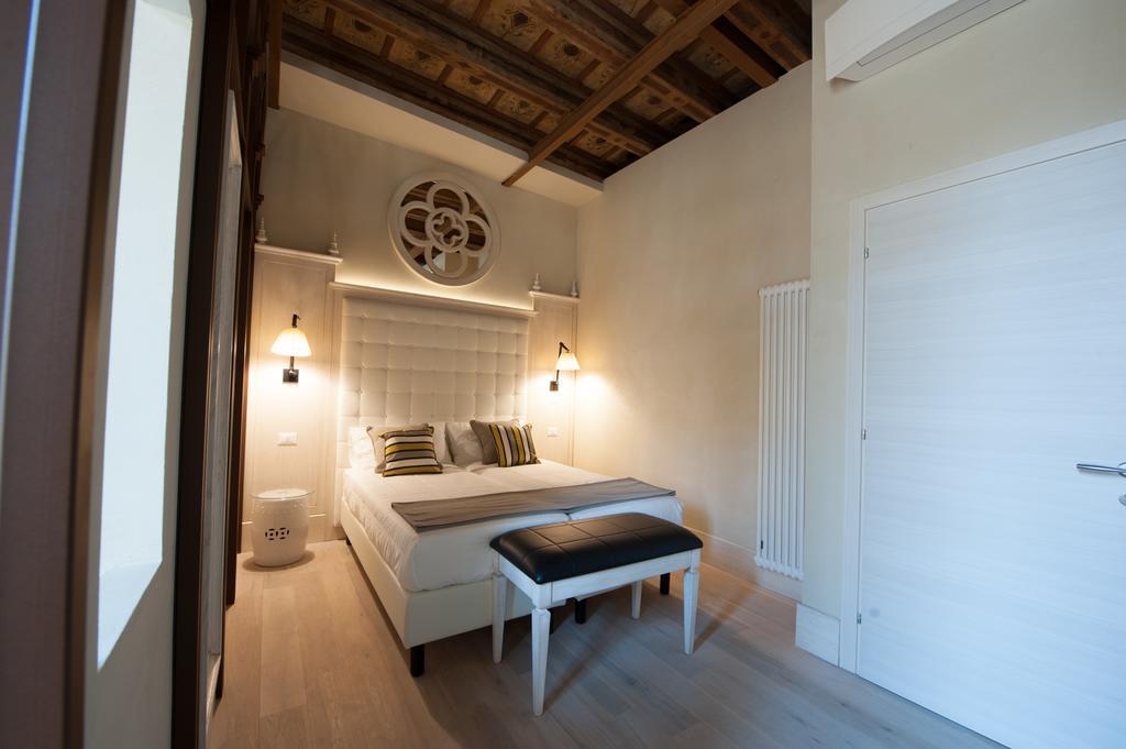 Residenza Bonifacio - Adults Only Hotel Verona Bagian luar foto