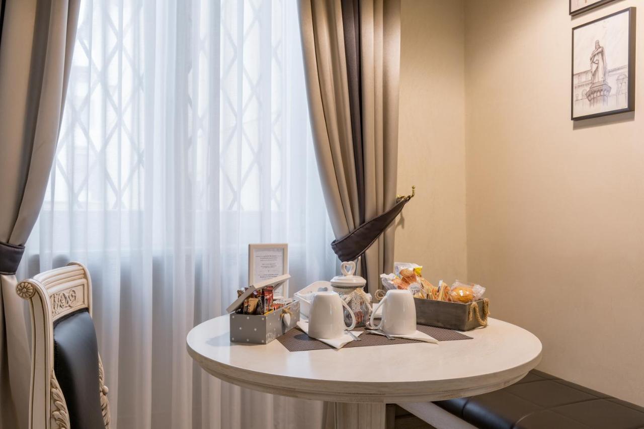 Residenza Bonifacio - Adults Only Hotel Verona Bagian luar foto